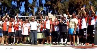 Dünya Barış Kupası Yavru Vatana Gitti