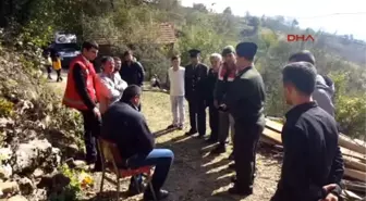 Düzce Şehit Er Erkan Özdemir'in Babaevinde Yas Var