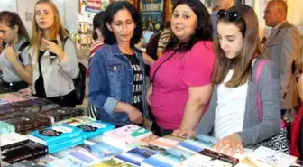 Edirne Kitap Fuarı Rengarenk