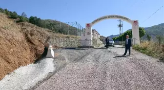 Gümüşhanespor Tesislerinin Yolu Asfaltlandı