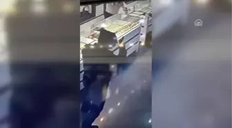 Kuyumcu Soygunu Girişimi: 2 Yaralı