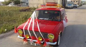 Oğlunun Sünnetinde Klasik Arabalarla Şehir Turu Attırdı