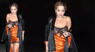 Rita Ora Gecelikle Sokağa Çıktı