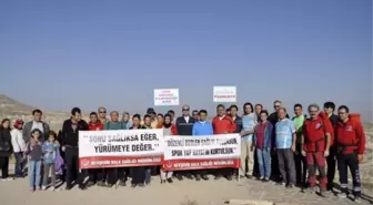 Vali Aktaş Çat Kasabasında Vadi Yürüyüşüne Katıldı