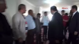 Yüksekova Soylu Yüksekova'da Taziye Ziyaretlerinde Bulundu