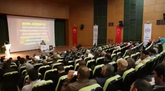 Müslümanca Düşünme ve Yaşama Sorunumuz' Konulu Konferans Düzenlendi