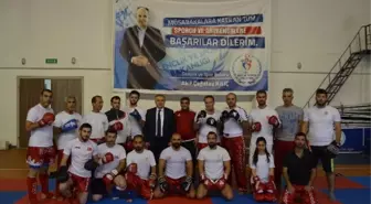 Kick Boks 2. Kademe Antrenör Kursu Devam Ediyor