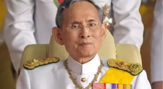 Tayland Kralı Bhumibol 88 Yaşında Hayatını Kaybetti