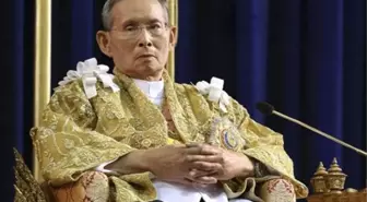 Tayland Kralı Bhumibol Hayatını Kaybetti