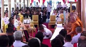 Dövmeli ve Düşük Pantolonlu Hükümdar: Tayland Kralı Maha Vajiralongkorn