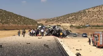 Mardin'de Askeri Aracın Geçişinde Patlama: 3 Şehit, 3 Yaralı