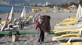 Antalya - Öğrenciler Plajı Temizledi