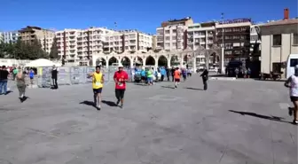 5. Göbeklitepe Yarı Maratonu ve 10 Kilometre Koşusu Yapıldı