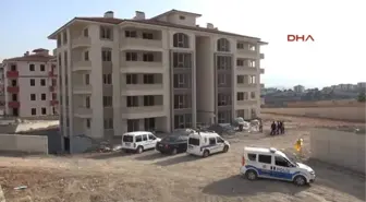 Karabük Apartman Boşluğuna Düşen Inşaat Işçisi Öldü