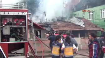 Kanaryaları Yanmaktan Itfaiye Ekibi Kurtardı