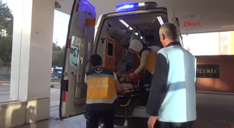 Şanlıurfa - Lastiği Patlayan Otomobil Şarampole Devrildi: 1 Ölü, 3 Yaralı