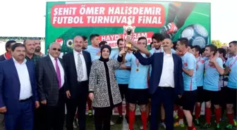 Şehit Ömer Halisdemir Futbol Turnuvası Sona Erdi