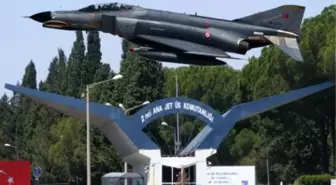 Çiğli 2. Ana Jet Üs Komutanlığı Kapatılsın' Talebi