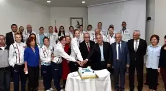 Çanakkale Belediyespor, Kupayla Belediye Başkanı Gökhan'a Gitti