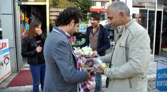 Tunceli'de Lokma Dağıtımı