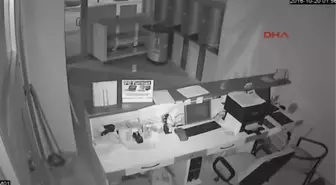 Zonguldak Iş Yerindeki Cep Telefonu Hırsızlığı Güvenlik Kamerasında