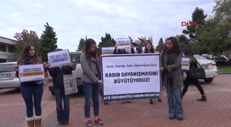 Trabzon - Ktü?lü Kız Öğrenciler Cinsel Tacize Uğrayan Arkadaşları Için Tepki Eylemi Düzenledi