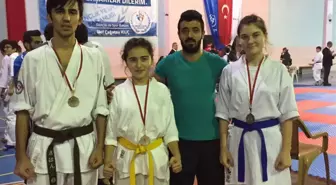 Karatede İkincilik Kürsüsü Yıldırım Belediyespor'un