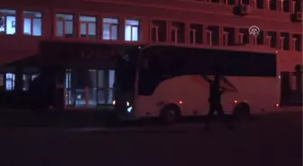 Gözaltına Alınan Hdp ve Dbp Il Yöneticilerinin de Aralarında Bulunduğu 6 Kişiden 5'i Tutuklandı