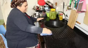 Obezite Hastası Anne Oğul Sağlık Bakanından Yardım İstedi