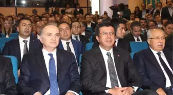 Bakan Zeybekci ve Özlü, Denizli'de Ar-Ge Tanıtım Toplantısına Katıldı