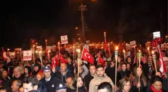 Çanakkale'de Meşaleler Cumhuriyet Bayramı İçin Yandı