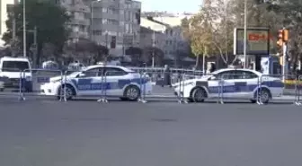Kayseri Cumhuriyet'in Kuruluşunun 93'üncü Yıldönümü Kayseri de Coşkulu Törenlerle Kutlandı