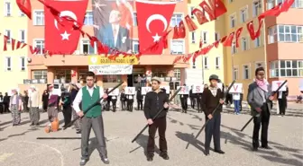 Cumhuriyet Bayramı Etkinliğinde 15 Temmuz Şehitleri Unutulmadı