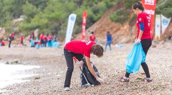 Akbank 'Şehrin İyi Hali Genç Gönüllüler' ile Şehirlere İyilikler Taşıdı