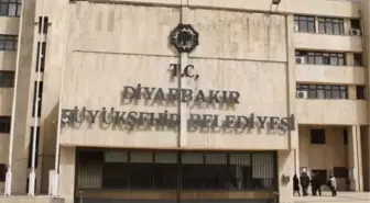 Diyarbakır Büyükşehir Belediyesine Kamudan Kayyum Atanacak (2)