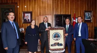 Nahcivan Devlet Üniversitesi ile Bilimsel İşbirliği Sözleşmesi İmzalandı