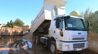 Akçakale Belediyesi Öğrencileri Çamur Deryasından Kurtardı