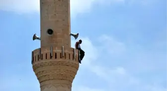 İşten Çıkarılan Genç, Cami Minaresinde İntihara Kalkıştı