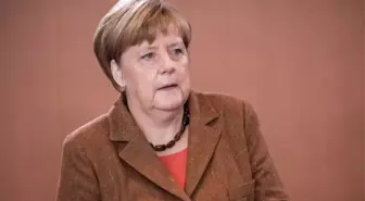 Merkel: Türkiye'de Basın Özgürlüğünün Kısıtlanması Son Derece Endişe Verici