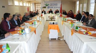 Muhtarlar Elektrik Sorunlarını Sosyal Medya Üzerinden İletecek