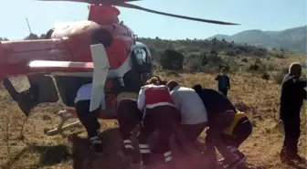 Yaralının Yeri Ambulans Helikoptere Dumanla Bildirildi