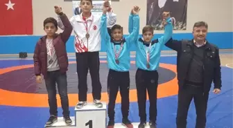 Minik Güreşciler, Basşiskele'de Yarıştı