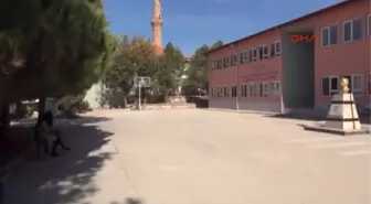 Isparta Öğrenciye Kapı Kolu ve Silgi Fırlatan Öğretmene Suç Duyurusu