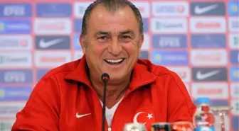 Türkiye Futbol Direktörü Fatih Terim, Arda Turan, Burak Yılmaz, Selçuk İnan ve Gökhan Gönül'ü...