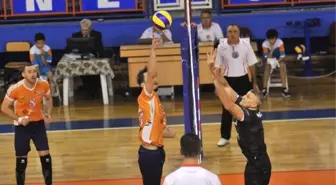 Voleybol: Efeler Ligi