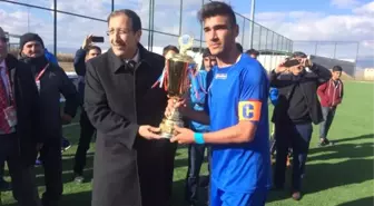 Palandöken Belediyespor U19'larda Şampiyon Oldu