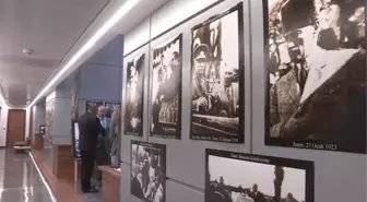 Atatürk'ü Fotoğraflarla Dünyaya Anlatıyor