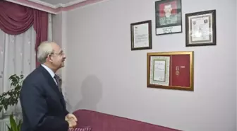 Kılıçdaroğlu Şehit Ailesini Ziyaret Etti