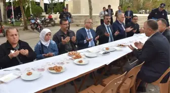 Salihli'de Kazada Ölen Belediye İşçisi Anısına Lokma Hayrı Yapıldı