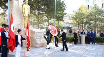Büyük Önder Atatürk'ü Anıyoruz